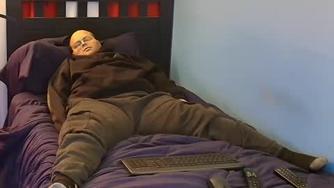 Snapshot of subzero_2689 chatting on 02/11/25, 05:26 subzero online show from 02/11/25, 05:26