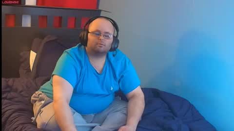 Snapshot of subzero_2689 chatting on 02/17/26, 12:18 subzero online show from 02/17/26, 12:18