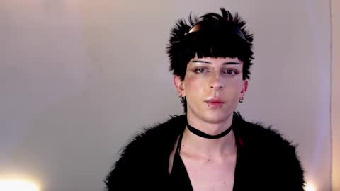 Snapshot of succubot chatting on 10/12/25, 11:31 Angel online show from 10/12/25, 11:31