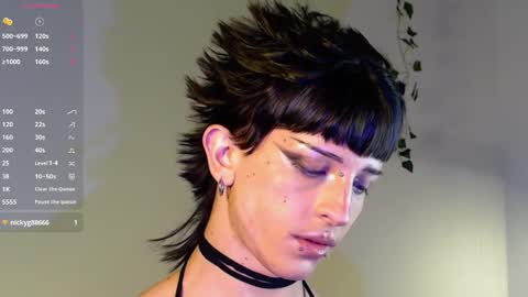 Snapshot of succubot chatting on 10/26/25, 05:24 Angel online show from 10/26/25, 05:24