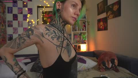 Snapshot of succubus_66 chatting on 01/12/25, 08:57 succubus_66 online show from 01/12/25, 08:57