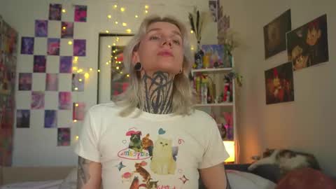 Snapshot of succubus_66 chatting on 02/21/25, 09:56 succubus_66 online show from 02/21/25, 09:56