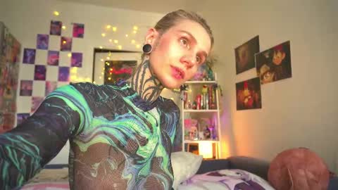 Snapshot of succubus_66 chatting on 03/01/25, 09:18 succubus_66 online show from 03/01/25, 09:18