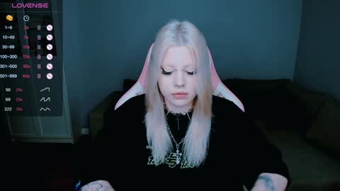 Snapshot of succubus_leslie chatting on 12/03/24, 12:59 succubus_leslie online show from 12/03/24, 12:59