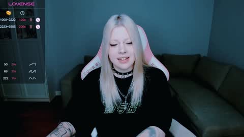 Snapshot of succubus_leslie chatting on 12/11/24, 11:08 succubus_leslie online show from 12/11/24, 11:08