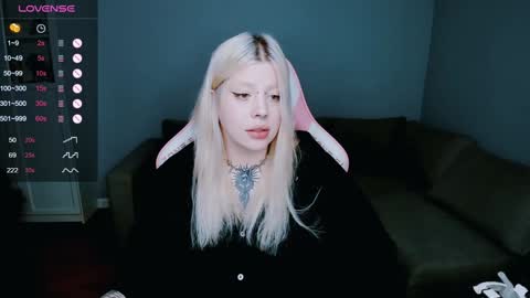 Snapshot of succubus_leslie chatting on 12/28/24, 03:26 succubus_leslie online show from 12/28/24, 03:26