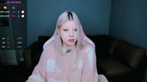 Snapshot of succubus_leslie chatting on 01/01/25, 01:58 succubus_leslie online show from 01/01/25, 01:58
