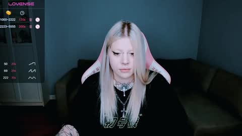 Snapshot of succubus_leslie chatting on 01/15/25, 02:13 succubus_leslie online show from 01/15/25, 02:13