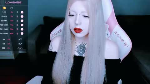succubus_leslie online show from 12/15/25, 11:53