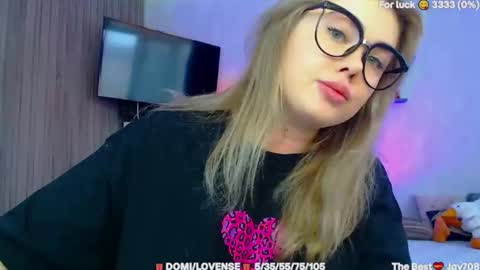 Snapshot of suchcute_ chatting on 03/06/26, 02:41 suchcute_ online show from 03/06/26, 02:41