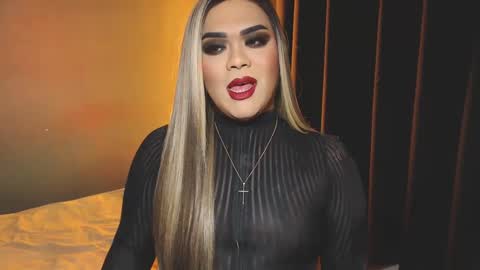 Snapshot of suckablecockoffreya chatting on 12/18/24, 06:14 JADE ELYSE online show from 12/18/24, 06:14