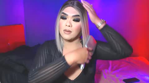 Snapshot of suckablecockoffreya chatting on 02/02/25, 10:24 JADE ELYSE online show from 02/02/25, 10:24