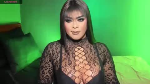 JADE ELYSE online show from 11/06/25, 07:04