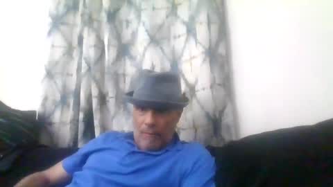 Snapshot of suckitu812 chatting on 03/10/25, 05:00 SUCKITU812 online show from 03/10/25, 05:00