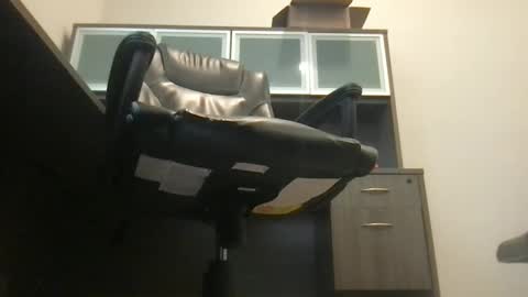 suckonthis318 online show from 03/10/25, 03:41