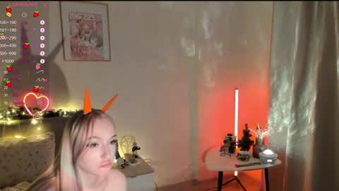 sue_everett online show from 12/28/24, 05:25