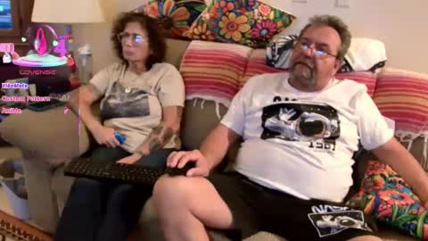 Snapshot of suenixon chatting on 10/02/25, 01:23 suenixon online show from 10/02/25, 01:23