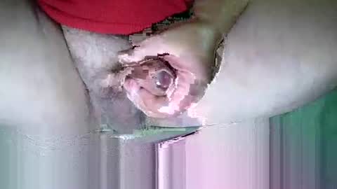 Snapshot of suesser0009 chatting on 11/26/25, 01:34 Martin sweetboy online show from 11/26/25, 01:34