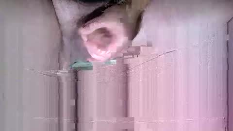 Snapshot of suesser0009 chatting on 12/05/25, 07:10 Martin sweetboy online show from 12/05/25, 07:10