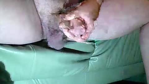 Snapshot of suesser0009 chatting on 03/16/26, 02:43 Martin sweetboy online show from 03/16/26, 02:43