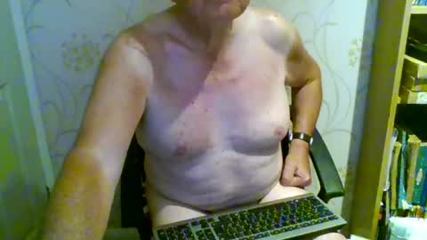 suffolkboy4 online show from 06/30/26, 09:49