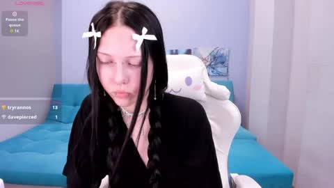 Snapshot of sugar_bunny_girl chatting on 04/26/26, 02:42 Ariana online show from 04/26/26, 02:42