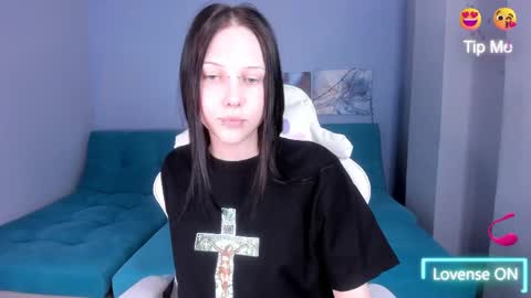 Snapshot of sugar_bunny_girl chatting on 06/04/26, 04:51 Ariana online show from 06/04/26, 04:51