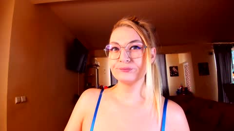 May online show from 02/08/25, 11:01