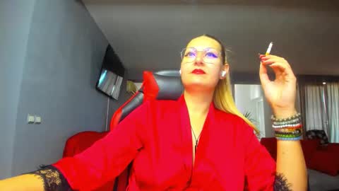 May online show from 11/21/25, 09:19