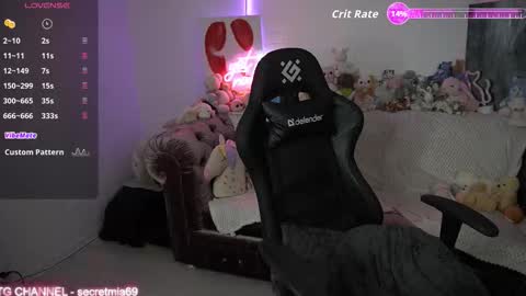 Mia online show from 09/14/25, 09:03