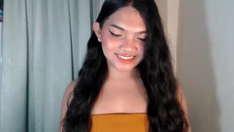 Snapshot of sugar_n_spicex chatting on 01/17/26, 01:05 trisha online show from 01/17/26, 01:05