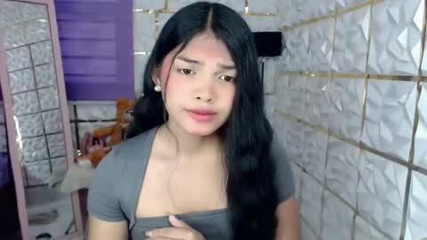 Snapshot of sugar_n_spicex chatting on 04/13/26, 07:36 trisha online show from 04/13/26, 07:36
