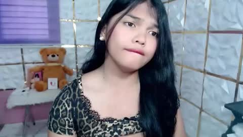 Snapshot of sugar_n_spicex chatting on 05/20/26, 06:19 trisha online show from 05/20/26, 06:19