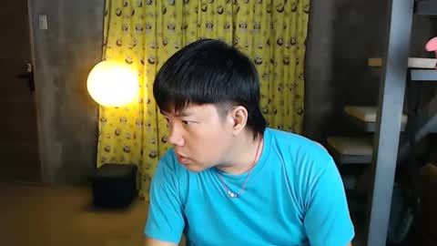 Snapshot of sugarbabyniko chatting on 10/22/25, 01:22 Niko online show from 10/22/25, 01:22
