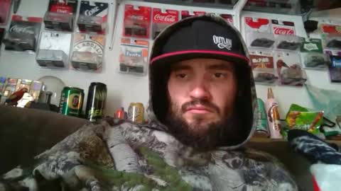 Snapshot of sugarbush696 chatting on 10/17/25, 06:43 Sugarbush696 online show from 10/17/25, 06:43