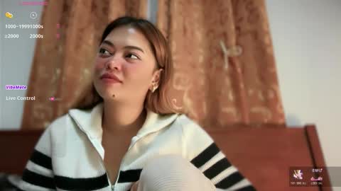 Snapshot of sugarlips_xox chatting on 04/06/26, 12:28 Sugar online show from 04/06/26, 12:28