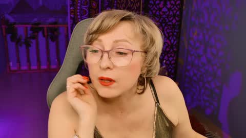 Vivien online show from 01/23/25, 04:26