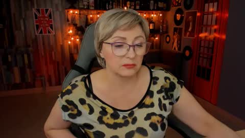 Vivien online show from 02/15/25, 07:39