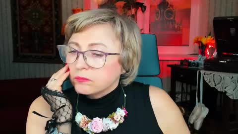 Vivien online show from 03/05/25, 04:13