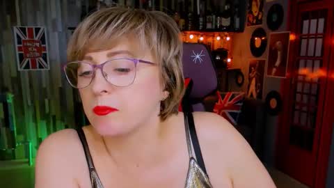 Vivien online show from 11/03/25, 01:01