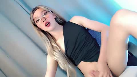 LoveSugar online show from 10/06/25, 10:18