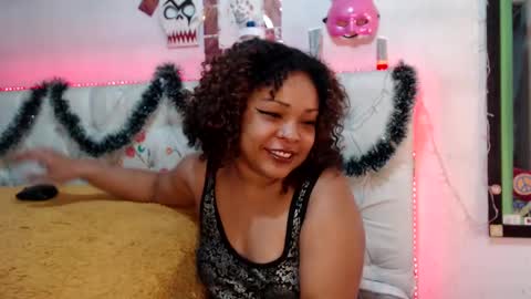 Snapshot of suggabrown_ chatting on 01/03/25, 02:21 suggabrown_ online show from 01/03/25, 02:21