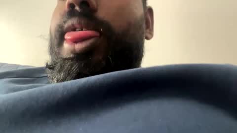 Let me be your knight that saves you online show from 12/01/25, 08:36