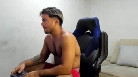 sukuna_hara online show from 10/04/25, 02:09