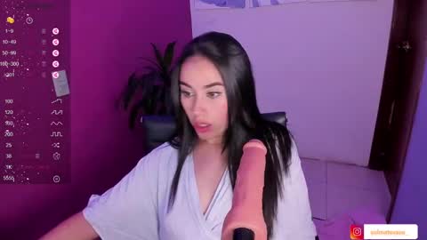 Snapshot of sulmatevans_ chatting on 01/23/25, 11:37 Diana online show from 01/23/25, 11:37