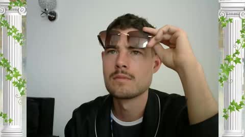 The Sultan online show from 12/17/25, 04:24