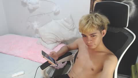 sultry_charls online show from 10/19/25, 06:41