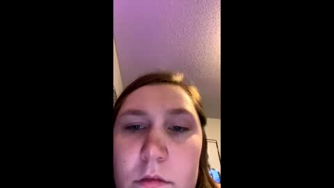 Snapshot of sum645700 chatting on 02/18/25, 03:42 sum - maybe online show from 02/18/25, 03:42