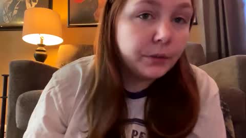 Snapshot of sum645700 chatting on 11/18/25, 08:24 sum - maybe online show from 11/18/25, 08:24