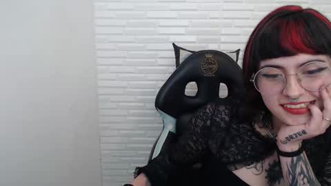 Snapshot of sumak_ chatting on 03/26/26, 03:39 Sumak online show from 03/26/26, 03:39